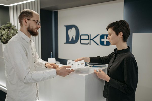 Le Pouvoir des Femmes dans le Leadership d'Entreprise: Redéfinir les Règles du Jeu